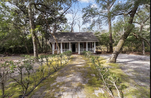 view of front facade featuring covered porch