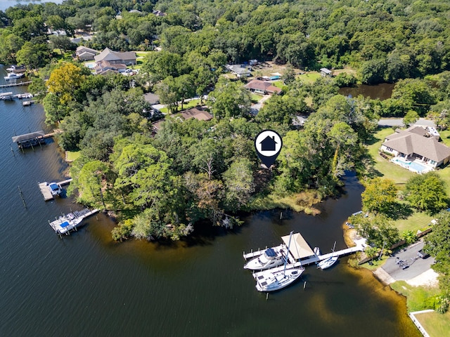 Listing photo 3 for 305 Edrehi Ave, Niceville FL 32578