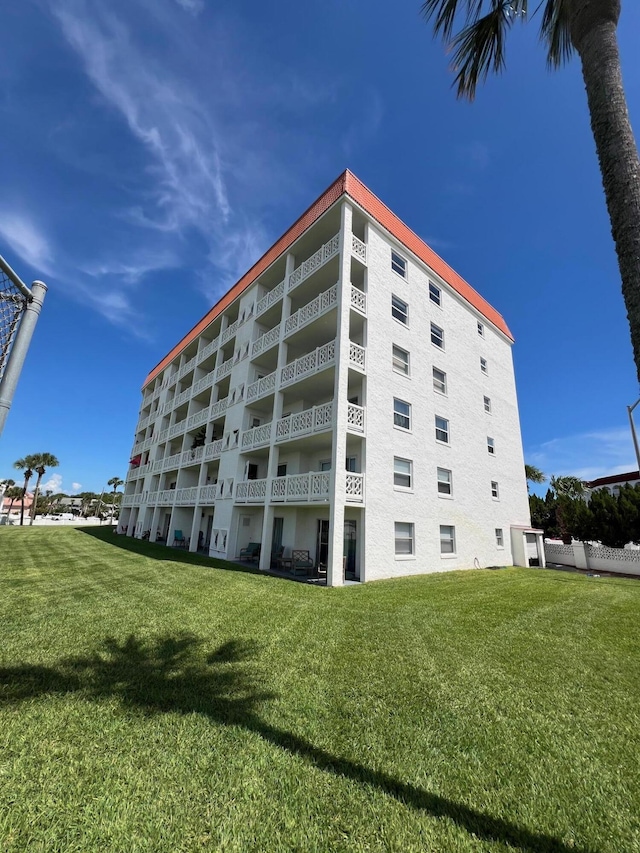 view of building exterior