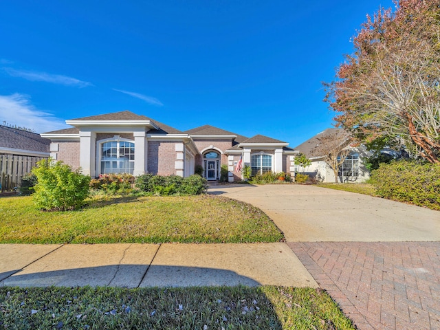 view of front of property with a front yard