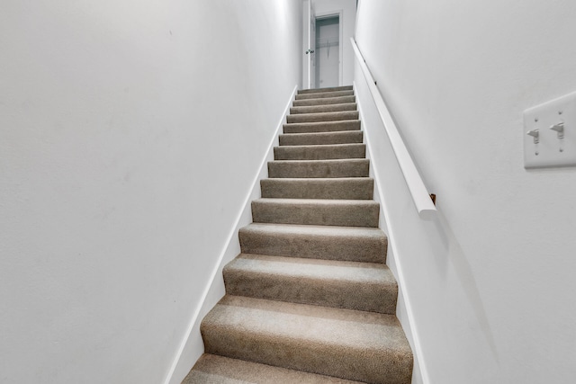 664 Woodland Bayou Dr, Santa Rosa Beach, FL 32459 - view of stairway