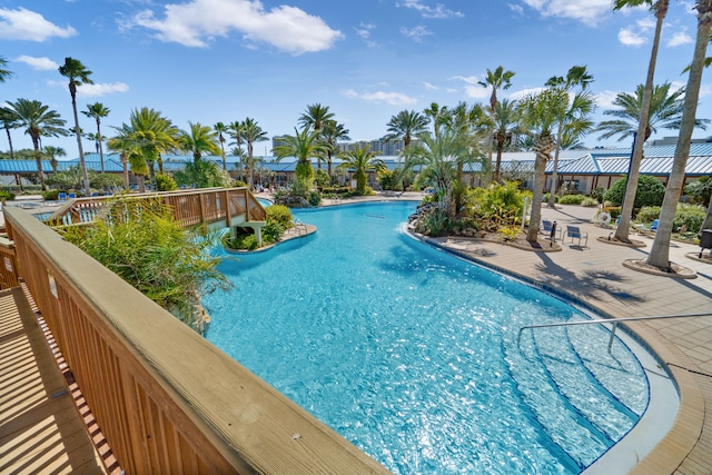 view of swimming pool