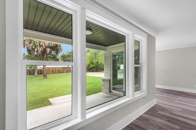 601 Third Ave, Destin, FL 32541 - interior space featuring dark wood finished floors, crown molding, and baseboards
