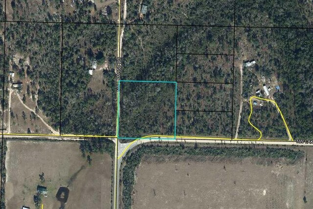 1438 NW Lake Lillian Rd, Fountain, FL 32438