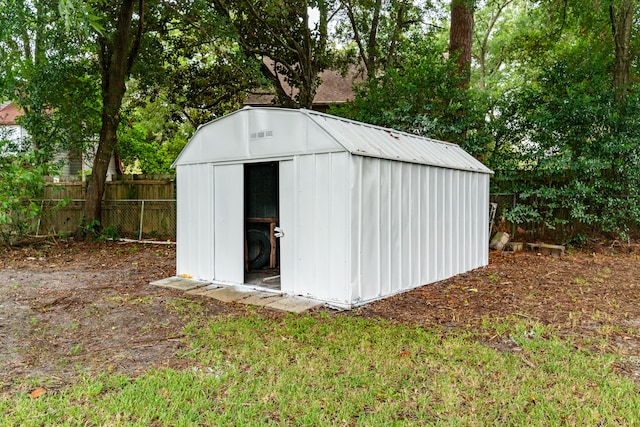 view of outbuilding