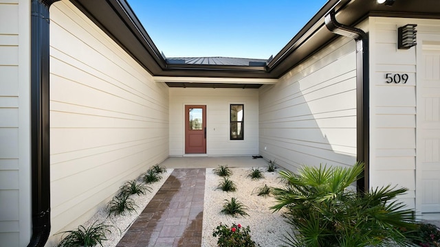 view of property entrance