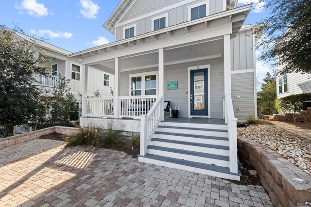 view of front of property with covered porch