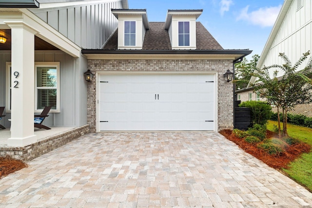 view of front of home featuring a garage