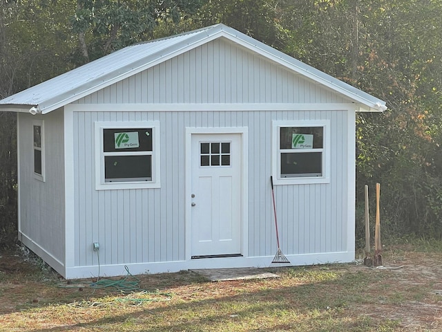 view of outbuilding