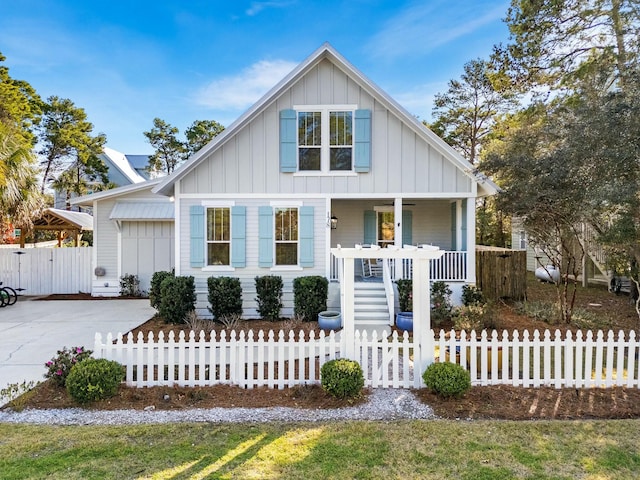 view of front of home with a porch