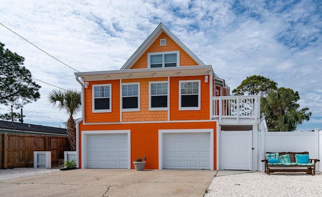 view of front facade with a garage