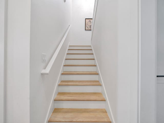 218 White Cottage Rd, Santa Rosa Beach, FL 32459 - view of staircase
