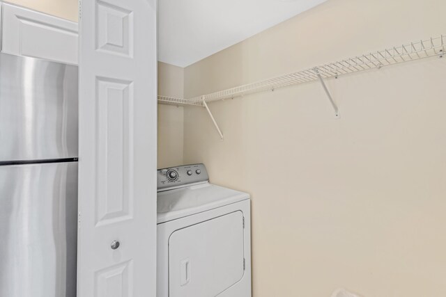 laundry room with washer / clothes dryer