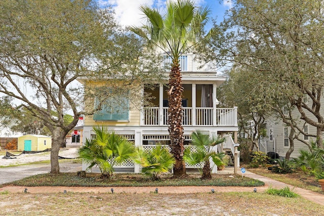 view of front of property featuring a porch