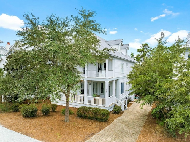 view of front of house featuring covered porch