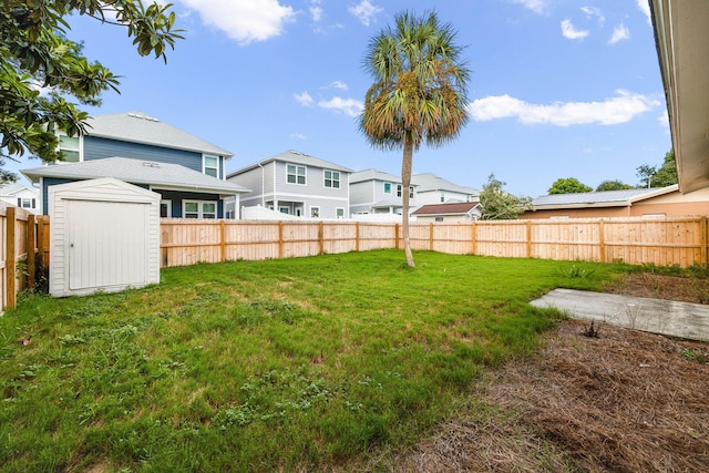 view of yard featuring a storage shed