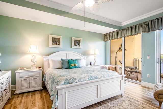 bedroom featuring ceiling fan, light hardwood / wood-style floors, and ornamental molding