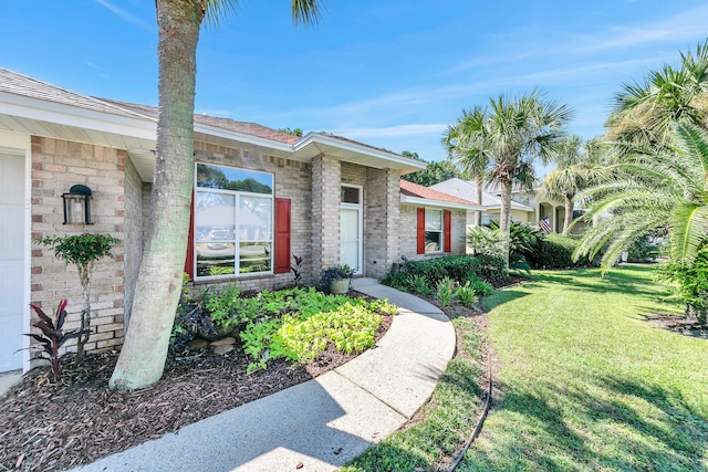 view of front of house featuring a front yard