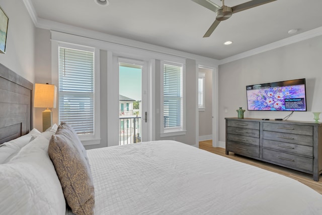 bedroom with access to outside, light hardwood / wood-style flooring, crown molding, and ceiling fan