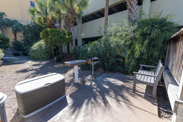 1150 Santa Rosa Blvd Unit 117, Fort Walton Beach, FL 32548 - view of patio / terrace