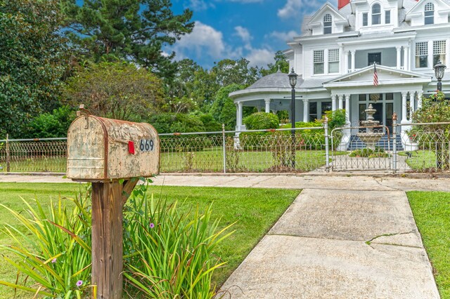 exterior space with a yard