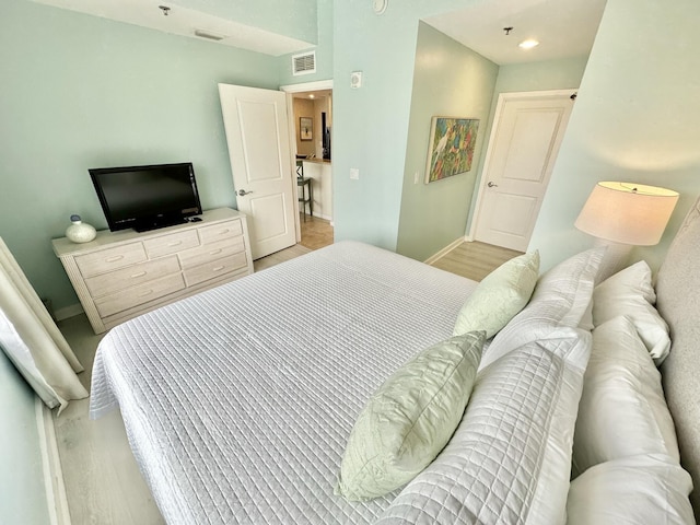 5002 S Sandestin Blvd # 6322, Miramar Beach, FL 32550 - bedroom with light wood-style floors