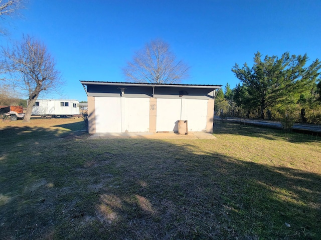 exterior space with a yard