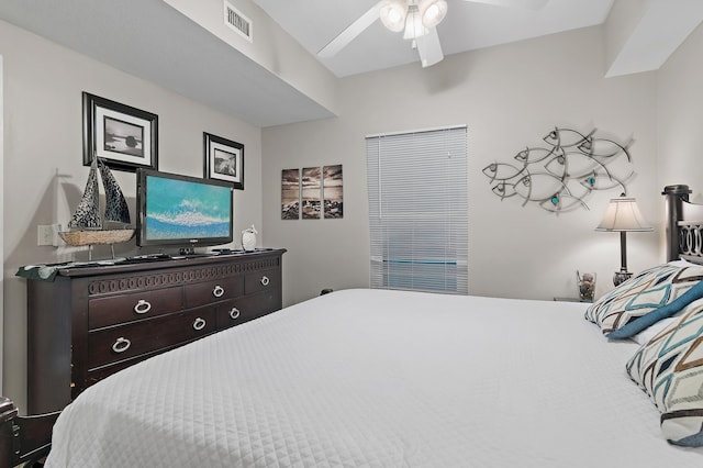 bedroom featuring ceiling fan