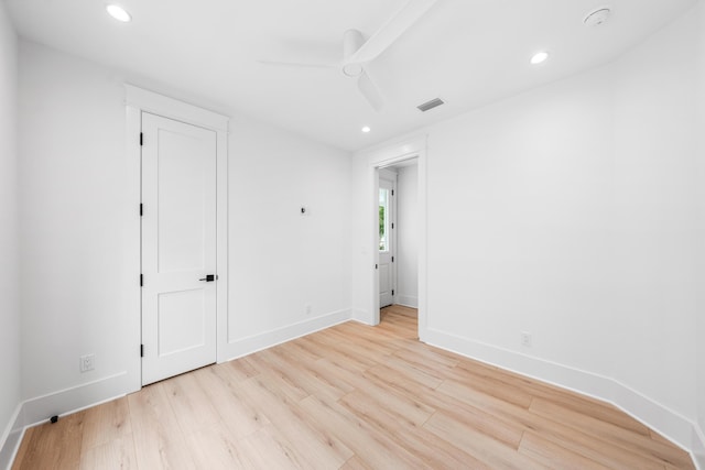 394 Grande Pointe Cir, Inlet Beach, FL 32461 - empty room with light wood-type flooring, a ceiling fan, recessed lighting, baseboards, and a smoke detector