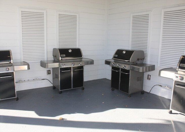 1751 Scenic Highway 98 Unit 614, Destin, FL 32541 - view of patio / terrace with area for grilling