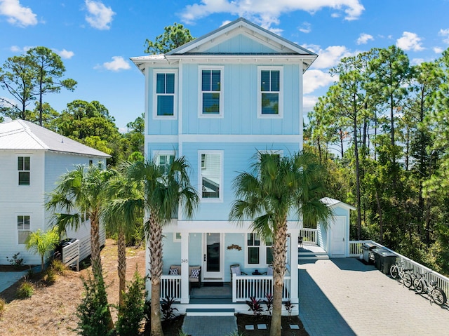 view of front of house with a porch