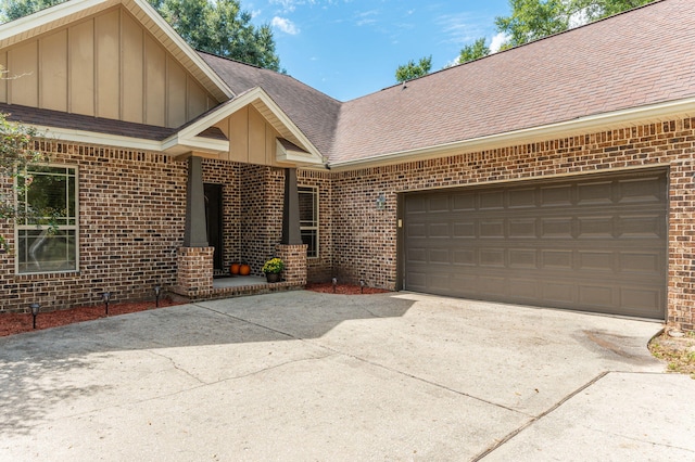 view of front of home featuring a garage