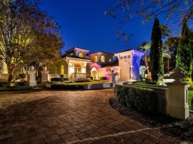 view of mediterranean / spanish-style house