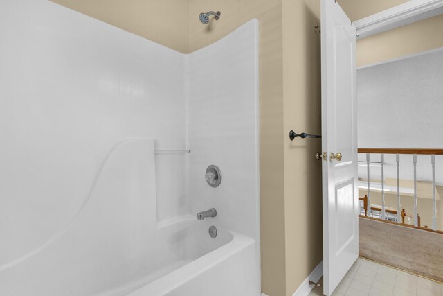 880 Brande Ct, Shalimar, FL 32579 - bathroom with tub / shower combination and baseboards