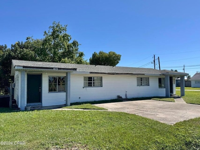 260 Seneca Ave, Panama City, FL 32404 - rear view of property featuring a yard and a patio area