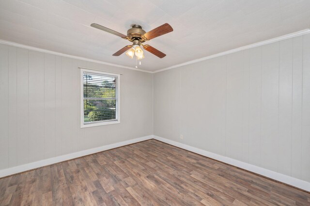 18040 US Highway 331 N, Defuniak Springs, FL 32433 - unfurnished room featuring wood finished floors, baseboards, a ceiling fan, and crown molding