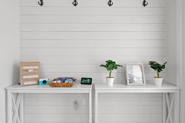 interior details with wooden walls