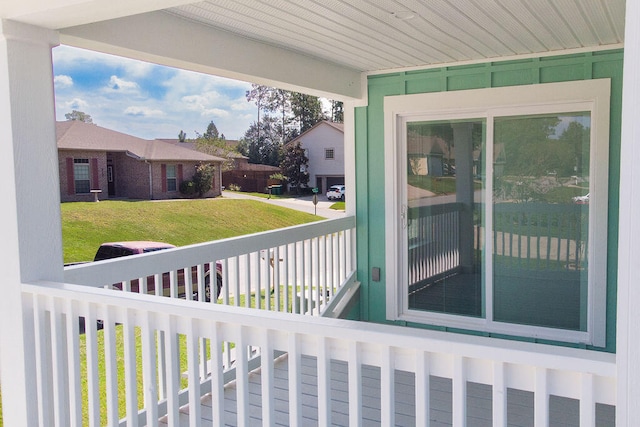 exterior space featuring a yard