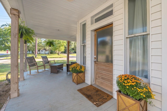 view of patio / terrace with a porch