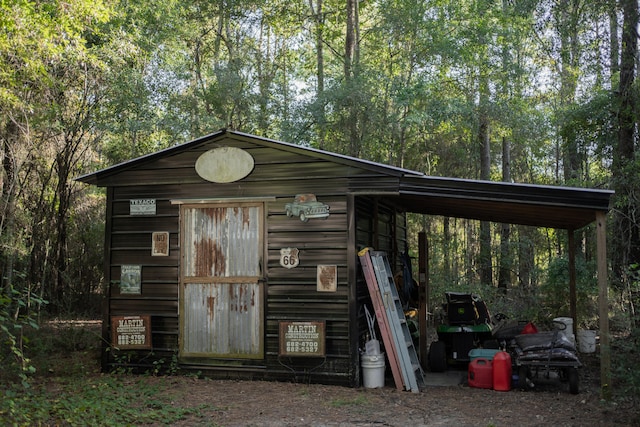 view of outdoor structure