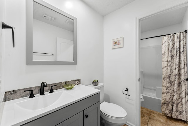 full bath with shower / bathtub combination with curtain, visible vents, toilet, and vanity