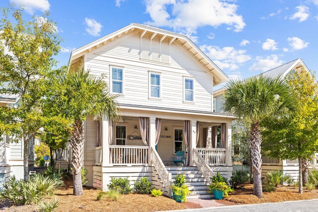 view of front of home featuring a porch