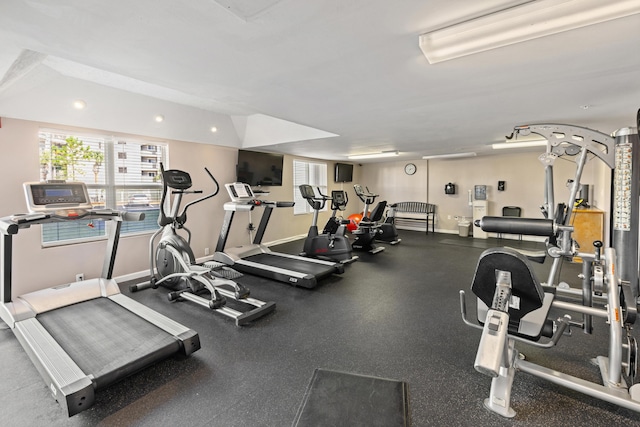 778 Scenic Gulf Dr Unit 423, Miramar Beach, FL 32550 - exercise room with baseboards and recessed lighting