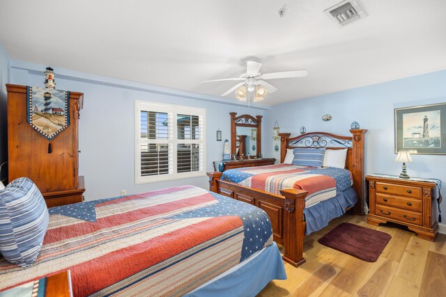 778 Scenic Gulf Dr Unit 423, Miramar Beach, FL 32550 - bedroom with wood finished floors and ceiling fan