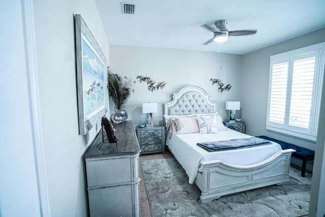 bedroom featuring ceiling fan