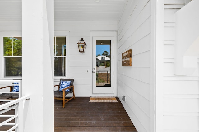 property entrance with a porch