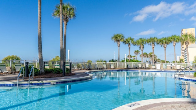 view of swimming pool