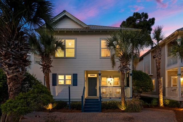 view of front facade with a porch