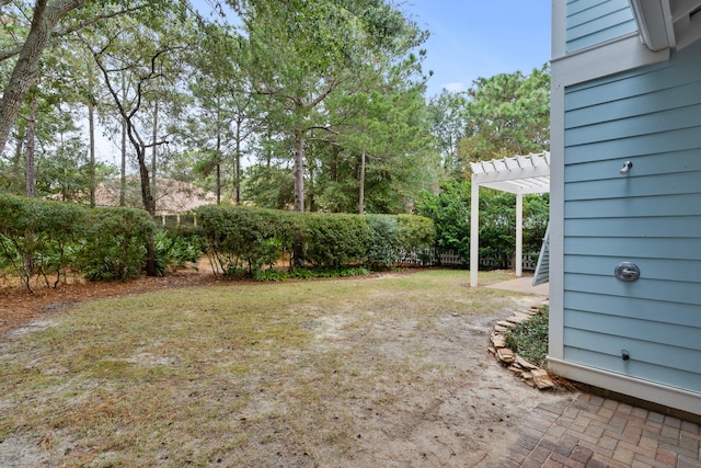 view of yard with a pergola