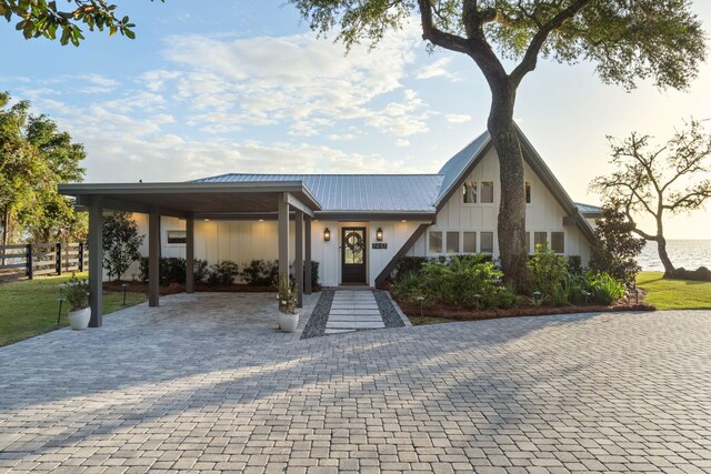 view of front of house with a carport